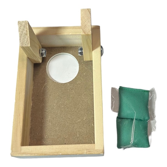 2024 Disney Parks Epcot Flower Garden Prize Corn Hole Mini Board Coco - Picture 3 of 3